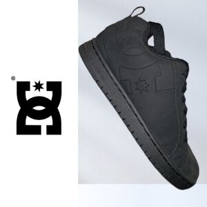 Men's DC Court Graffik Skate Shoes - Black/Black/Black - Size 8.5